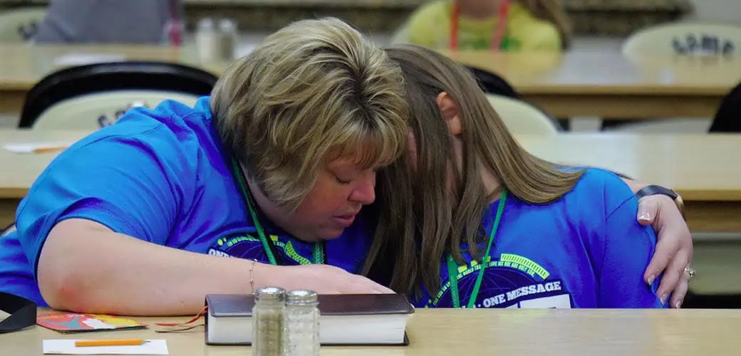 HomeSlider_0005_Prayer